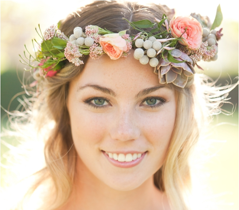 Wedding hairstyles: Beautiful floral crowns for boho brides