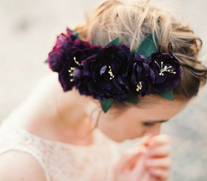 Wedding hairstyles: Beautiful floral crowns for boho brides