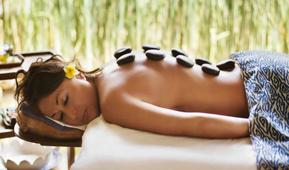 Romantic hotels in Bali: Fall in love with The Oberoi Seminyak and Lombok