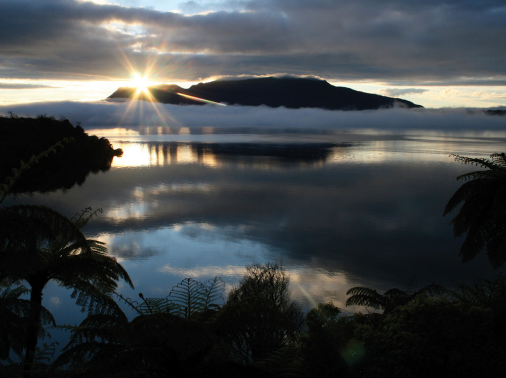 Honeymoons in New Zealand: Romantic destinations for newly-weds Honeybrides